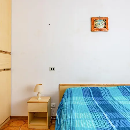 Apartamento Guesthost - Garden With Balcony!